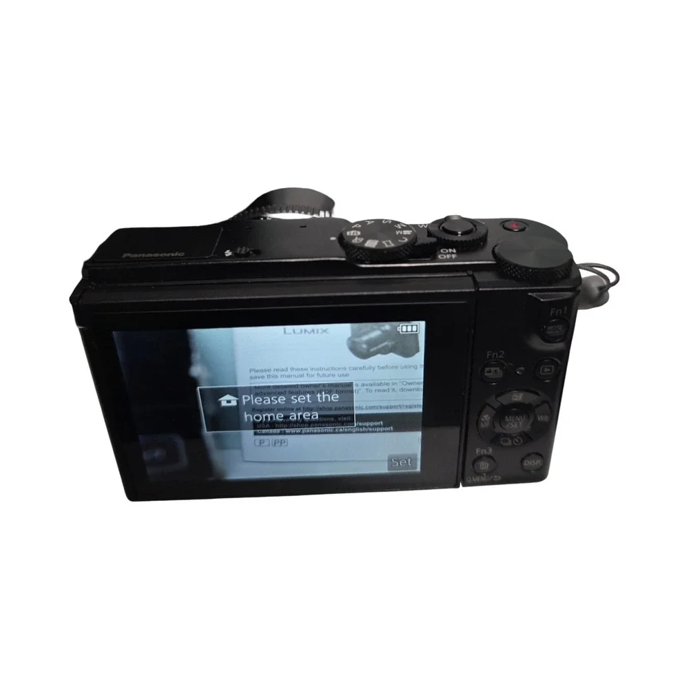 Panasonic LUMIX LX10 20.1MP Digital Camera MINT in BOX